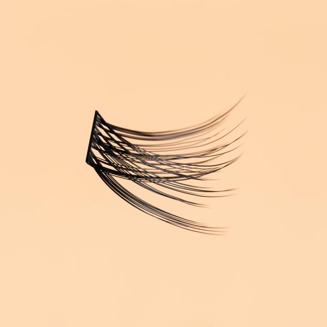 Накладні вії DIY LASHES 03B C 0,07 (8 mm - 1, 10 mm - 2, 12 mm - 1, 14 mm - 1)