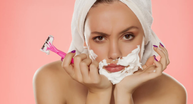 Как удалить нежелательные волоски на лице?