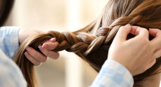 Прически с плетением