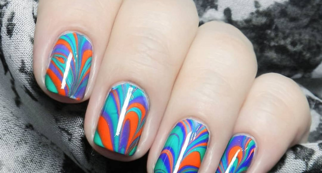 Как сделать водный маникюр в домашних условиях?